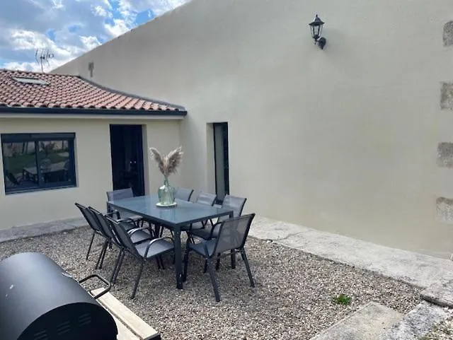 Сasa de vacaciones Maison Splendide Avec Piscine Ribérac